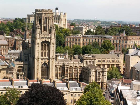 منحة دراسية لجامعة Bristol في بريطانيا