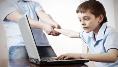 صورة هل طفلك متعلق بالتكنولوجيا؟.. إليك 10 نصائح للتعامل معه