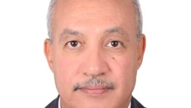 صورة وزيرة الثقافة تصدر قرارًا بندب الدكتور أسامة طلعت رئيسًا لدار الكتب والوثائق القومية