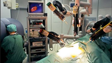 صورة كيف تساهم الروبوتات في نجاح العمليات الجراحية الدقيقة؟