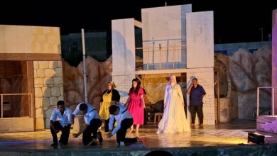 صورة ثقافة السويس تقدم العرض المسرحي “المهاجر” بمركز شباب فيصل