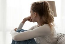 صورة للمرأة.. 5 نصائح للتغلب على مشكلة التشكيك في نفسك